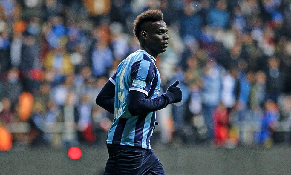 Mario Balotelli, durante un encuentro de la Superliga de Turquía/ Foto: Adana Demirspor