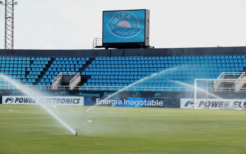 Estadio Can Misses, en la previa de un encuentro liguero/ Foto: UD Ibiza