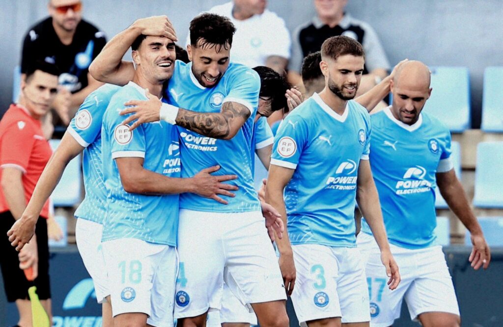 Monjonell, Arturo Molina, Medina y Guillem Molina, celebrando el gol de Gallar/ Foto: UD Ibiza