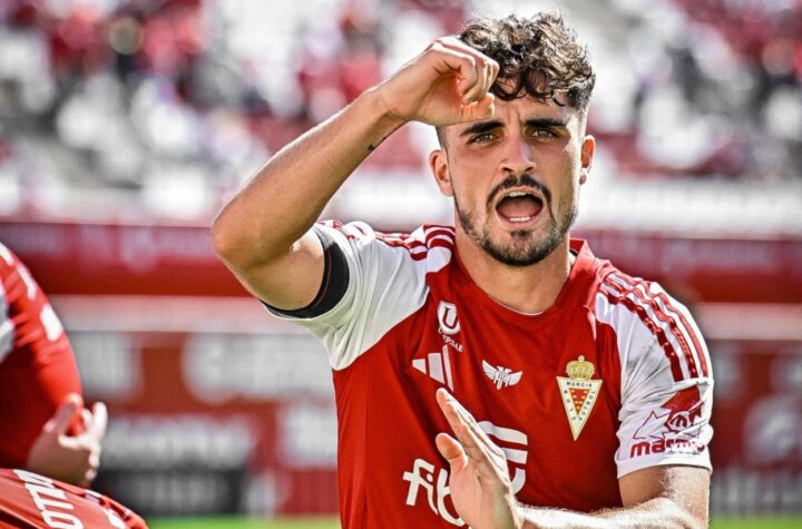 Jorge MIer, celebrando el segundo tanto ante el Alcorcón/ Foto: Real Murcia CF